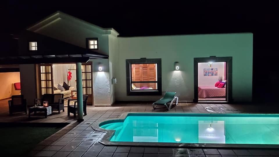 Villa Bol-Can Con Piscina Privada ปลายาบลังกา ภายนอก รูปภาพ